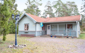 Nice home in Mönsterås w/ WiFi and 3 Bedrooms, Mönsterås